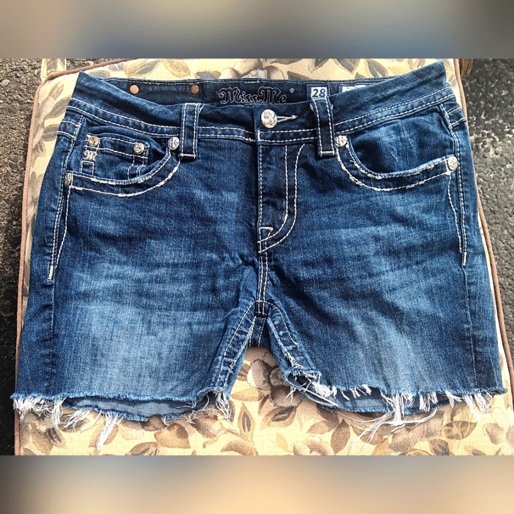 Miss Me Cut Off Denim Shorts Size 28 Midrise Skinny. Cut to 4" Inseam.